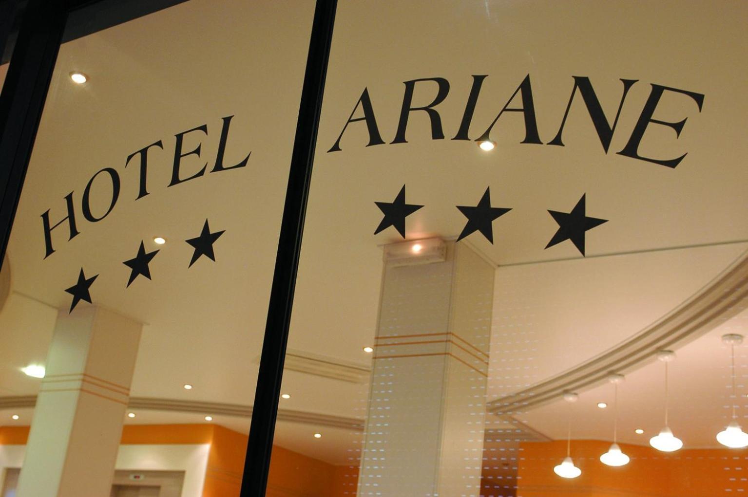 Hotel Ariane Lourdes Exterior foto